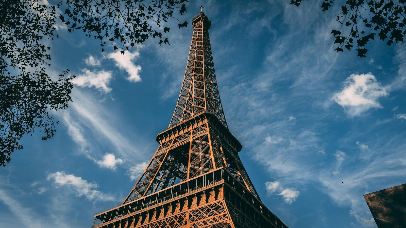 Medalhas olímpicas da Torre Eiffel: Mede o legado - UniK SEO